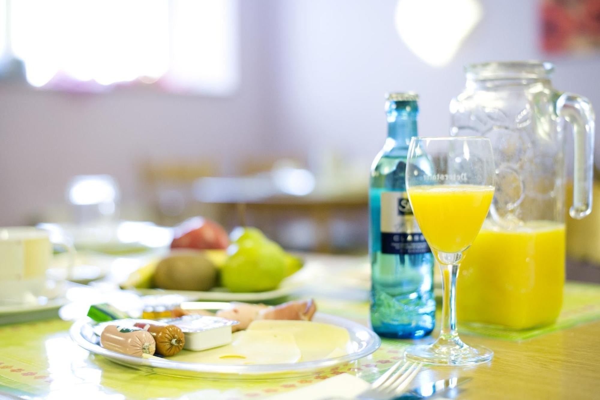 Hotel Flora Dormagen Ngoại thất bức ảnh