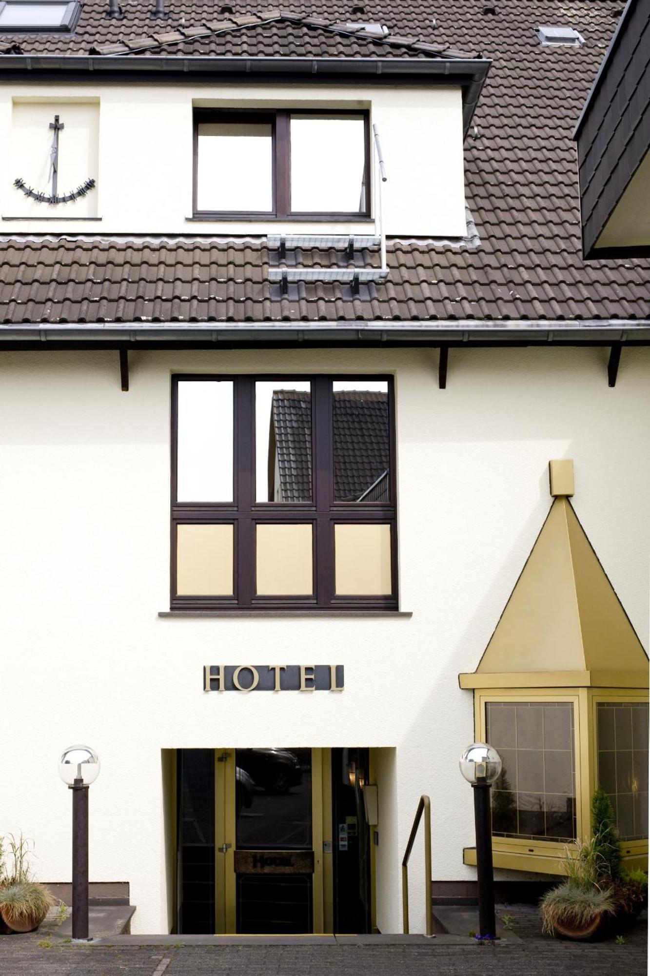 Hotel Flora Dormagen Ngoại thất bức ảnh