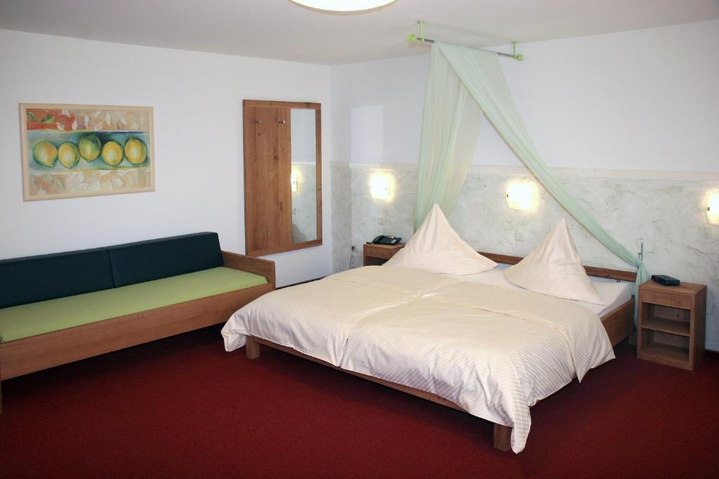 Hotel Flora Dormagen Ngoại thất bức ảnh