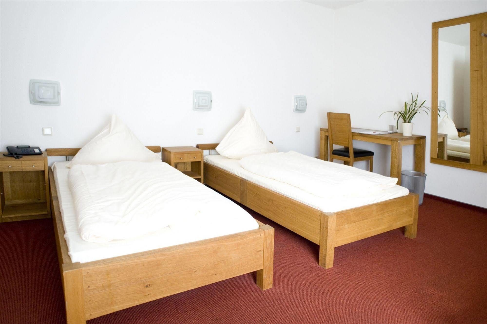 Hotel Flora Dormagen Ngoại thất bức ảnh