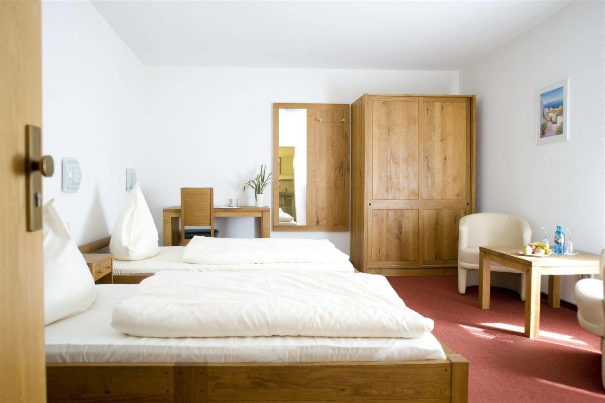 Hotel Flora Dormagen Ngoại thất bức ảnh